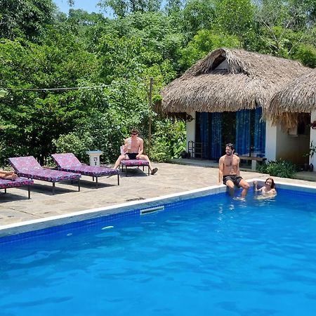 Albergue Nomadders Ha Giang Exterior foto