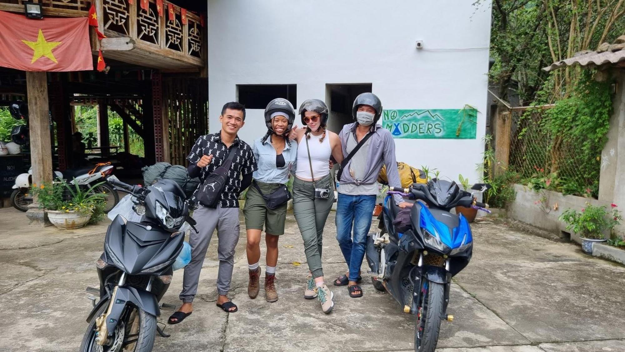 Albergue Nomadders Ha Giang Exterior foto