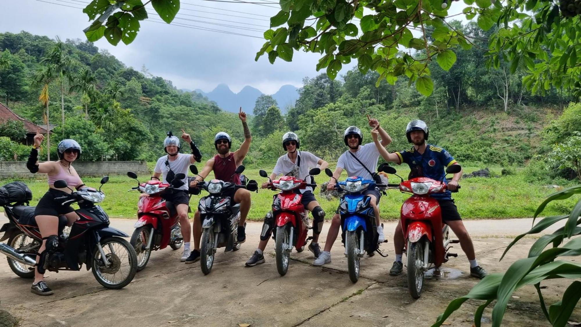 Albergue Nomadders Ha Giang Exterior foto