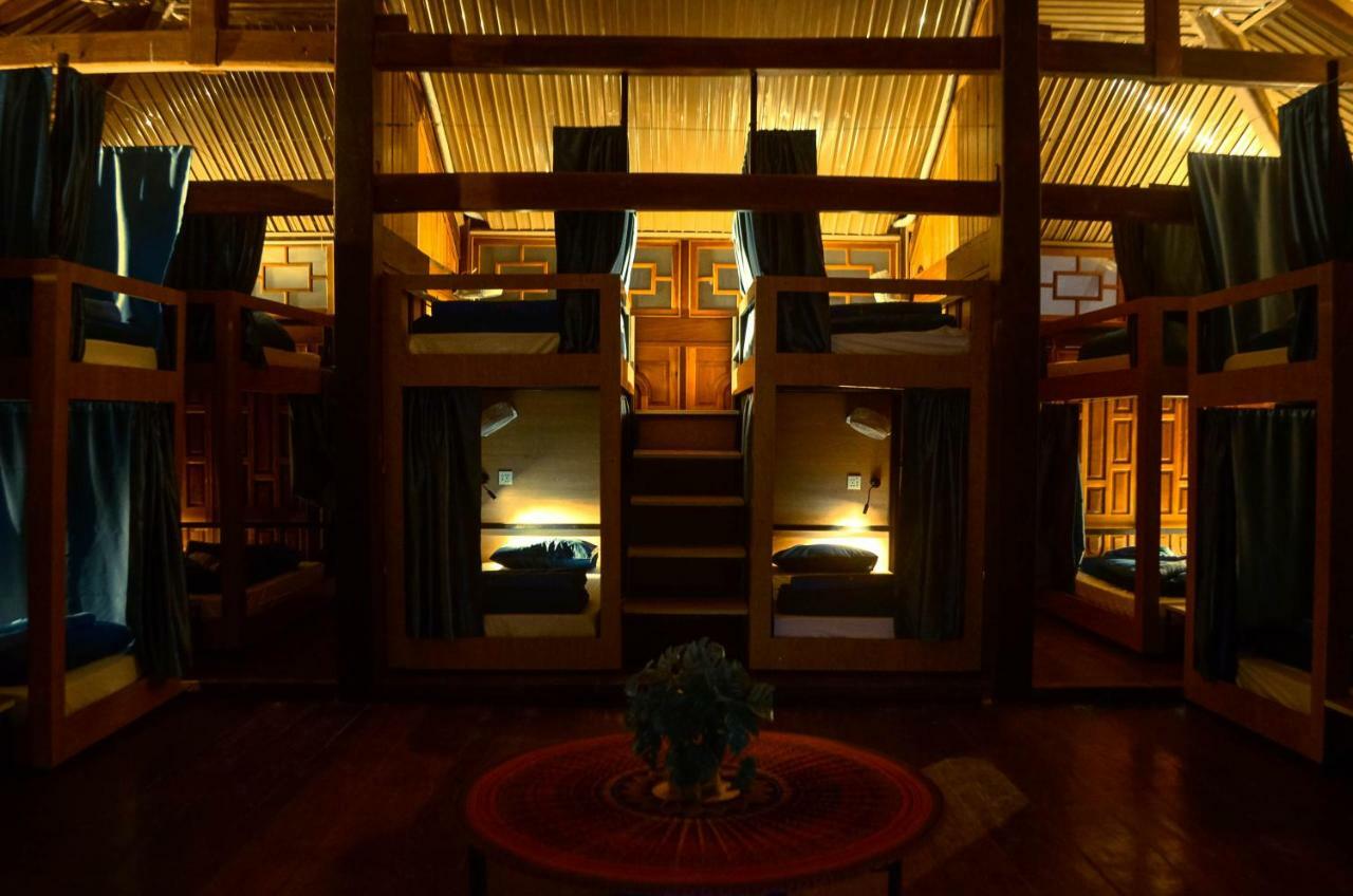 Albergue Nomadders Ha Giang Exterior foto